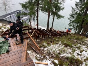 Ulkoportaiden rakentaminen
